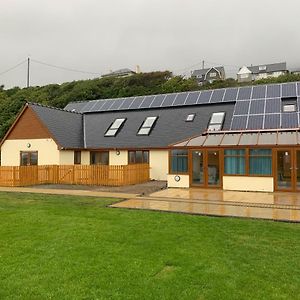 Barmouth Beach Club Bed & Breakfast Exterior photo