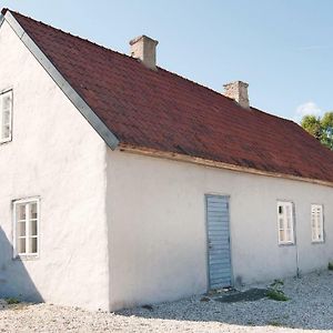 Gorgeous Home In Klintehamn With Kitchen Hejde Exterior photo