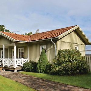 4 Bedroom Stunning Home In Ljungby Bolmstad Exterior photo