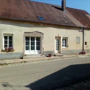 Chambres Chez L Habitant Frasne-les-Meulieres Exterior photo