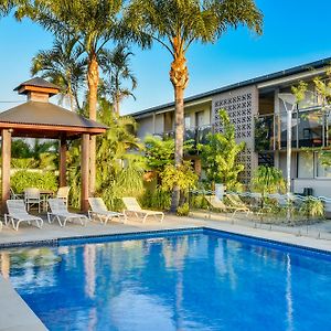 Nightcap At Golden Beach Tavern Hotel Caloundra Exterior photo