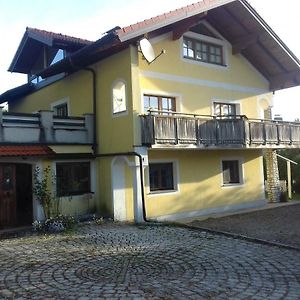 Ferienwohnung Wiesmuehlstrasse Henndorf am Wallersee Exterior photo