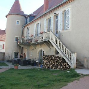 Chateau Besson Bed & Breakfast Montlucon Exterior photo