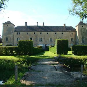 Chateau D'Ozenay Bed & Breakfast Exterior photo