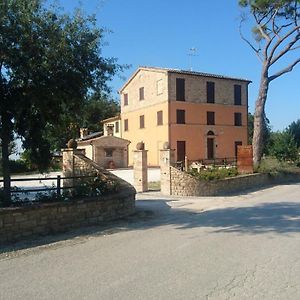 Agriturismo "Le Piagge" Villa Castelplanio Exterior photo