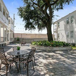 Charming 2Br On Carondelet By Hosteeva Apartment New Orleans Exterior photo