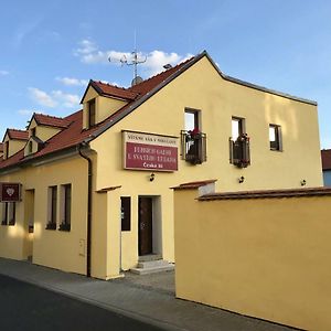 Garni Pension U Svateho Urbana Hotel Mikulov Exterior photo