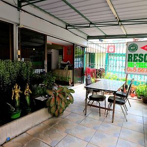 Nida Rooms Eakachai Soi 47 Chill Place Bangkok Exterior photo