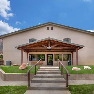 Zion Campfire Lodge At Zion Park, Ascend Hotel Collection Springdale Exterior photo