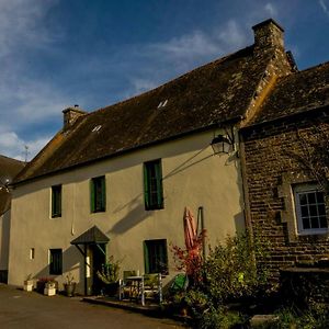 Auberge Le Canard Qui Rit Bed & Breakfast Plelauff Exterior photo