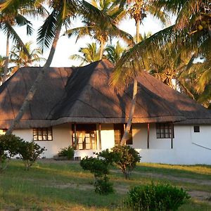 Blue Moon Beach Holiday Resort Inhambane Room photo