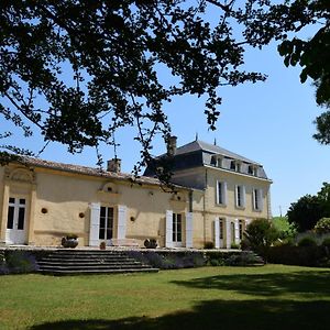 Chateau Richelieu Bed & Breakfast Fronsac  Exterior photo