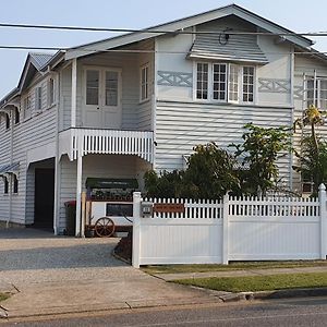 Sustainable B&B By The Bay Brisbane Exterior photo