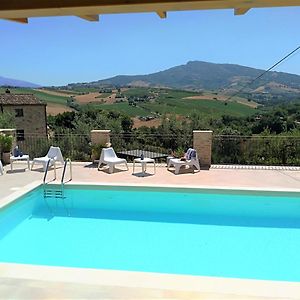 Agriturismo Il Vecchio Acero Apartment Montalto delle Marche Exterior photo