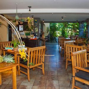 Pura Vida Hotel Alajuela Exterior photo