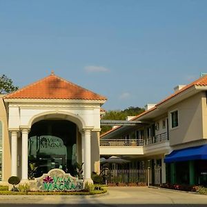 Hotel Villa Magna Poza Rica Exterior photo