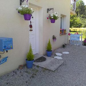 Douce Vallee Bed & Breakfast Vaux-les-Saint-Claude Exterior photo