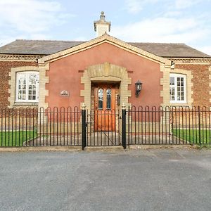 The Old School Villa Wereham Exterior photo