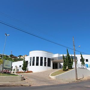 Vale Do Sol Pousada Hotel Sao Jose do Rio Pardo Exterior photo