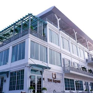 The Square 101 Hotel Bangkok Exterior photo