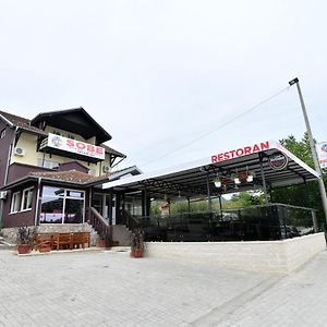 Alijansa Hotel Cacak Exterior photo