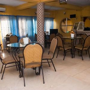 D Jos Hotel Annex Ijede Exterior photo