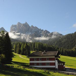 Appartments Kameriot Braies  Exterior photo