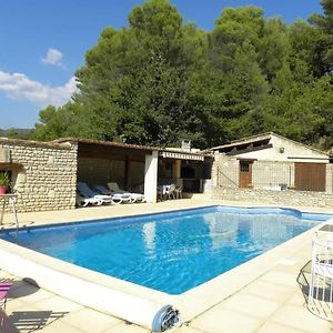 Villa Spacieuse A Lioux Avec Piscine Privee Et Vue Montagne Exterior photo