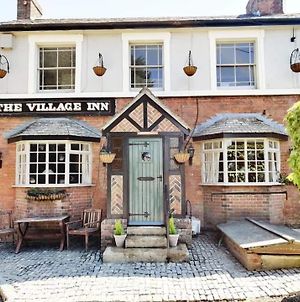 The Village Inn Swindon Exterior photo