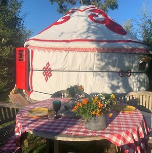Traditional Yurt @ Longleat Warminster Exterior photo