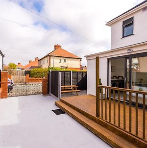 Pets Stay For Free - Perfect Family Break - Sleeps 8 Blackpool Exterior photo