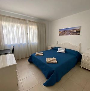 Nice Rooms In A Shared Apartment In The Centre Of Corralejo Exterior photo