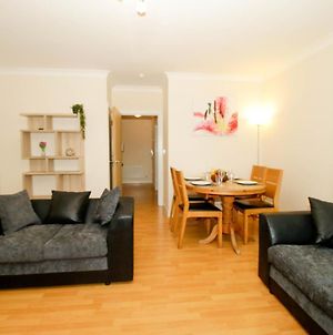 Spacious Double Bedroom Duplex Apartment Near North Station & Town Centre Colchester Exterior photo
