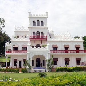 Jayamahal Palace Bangalore Exterior photo