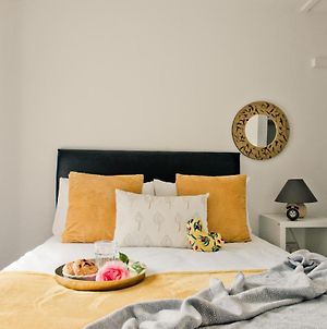 Comfy 3-Bed House Near City Centre, Sleeps 6 Tile Hill Exterior photo
