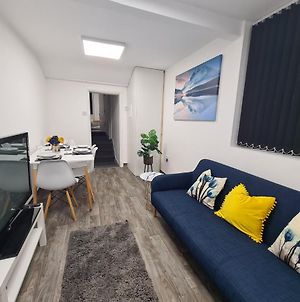 West Street 3-Bed 3-Ensuite Apartment Leicester Exterior photo