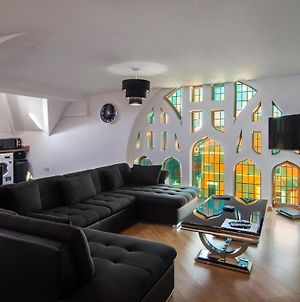 Stunning Church Conversion Close To The Tower Blackpool Exterior photo