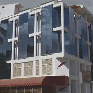 Shilton Suites Bangalore Exterior photo