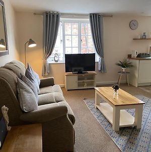 Beautiful 1 Bed Apartment In The Heart Of Ludlow Exterior photo