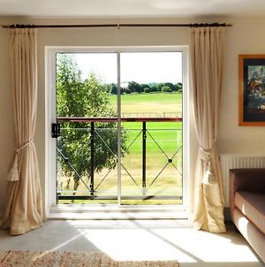 Whole House, Easy Walk To Town Centre, Parking, Self Catering, Great View, 3 Bedrooms, Sleeps 6 Stratford-upon-Avon Exterior photo