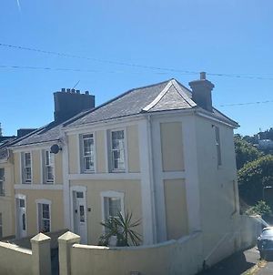 The Bonting Beautiful Three Bed Townhouse Near Harbour And Beach Torquay Exterior photo