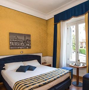 Ih Hotels Piazza Di Spagna View - Luxury Guest House Rome Exterior photo