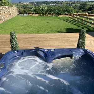 Luxury Cottage, Views Of The Lakes With Hot Tub Cockermouth Exterior photo