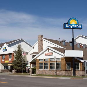 Days Inn By Wyndham West Yellowstone Exterior photo