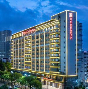 Hilton Garden Inn Shenzhen Nanshan Avenue Exterior photo