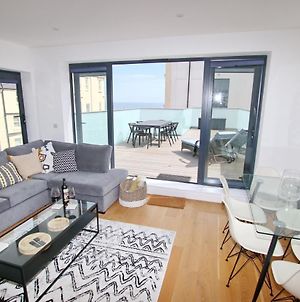 Modern Home For Small Groups By Stones Throw Apartments - Free Parking - Sea View Worthing Exterior photo