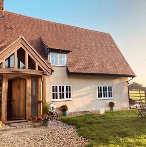 2 Beds & Living In Our Idyllic Country Cottage Bedford Exterior photo