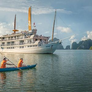 Paradise Luxury Sails Cruise Ha Long Exterior photo