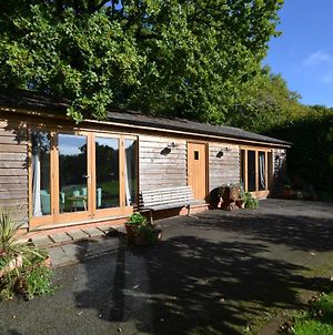Orchard Barn - Nook'S Retreats Villa Ashford  Exterior photo