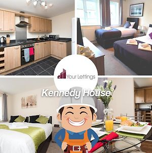 6-Bedroom Contractor House With 6 Bathrooms, Free Wifi And Parking - Kennedy House By Your Lettings Peterborough Exterior photo